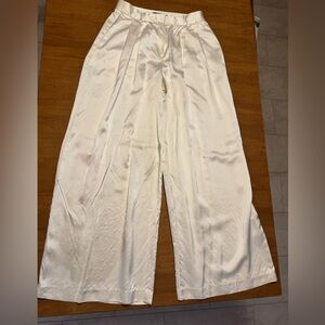 NILI LOTAN Pants Womens 10 Brixton Silk Wide Leg Black Pleated Satin Palazzo